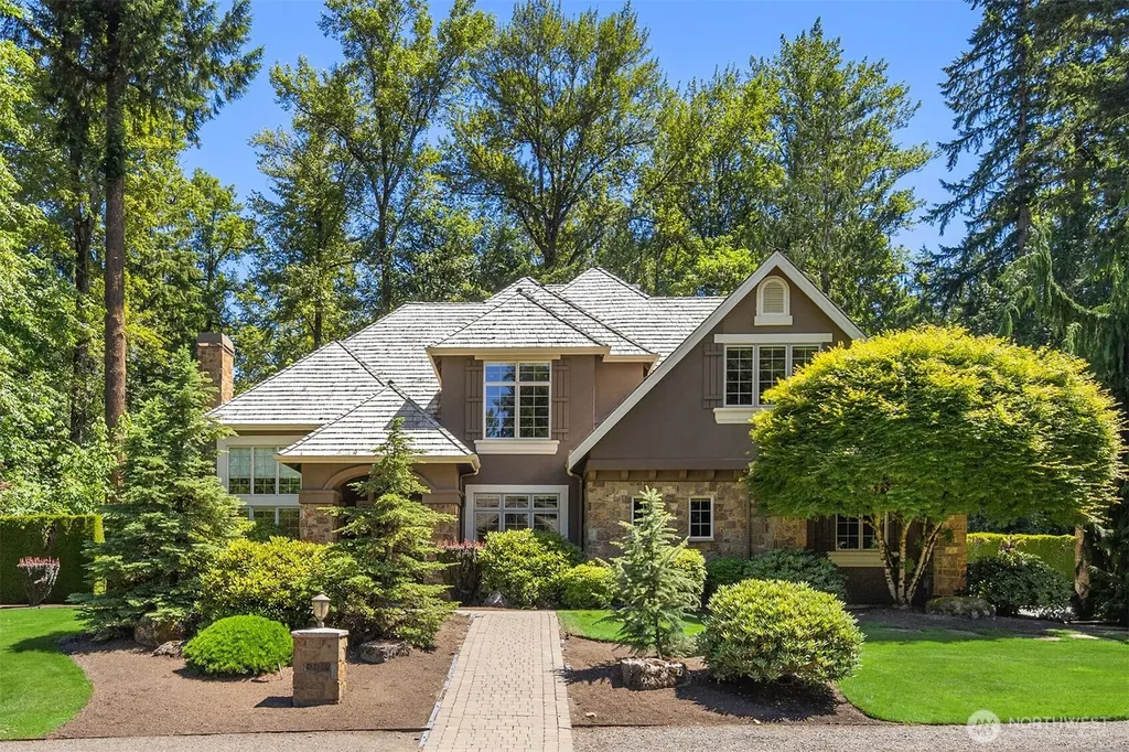 12426 205th Place NE Woodinville WA 98077