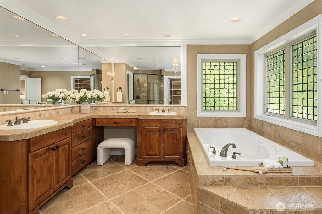 12426 205th Place NE Woodinville WA 98077