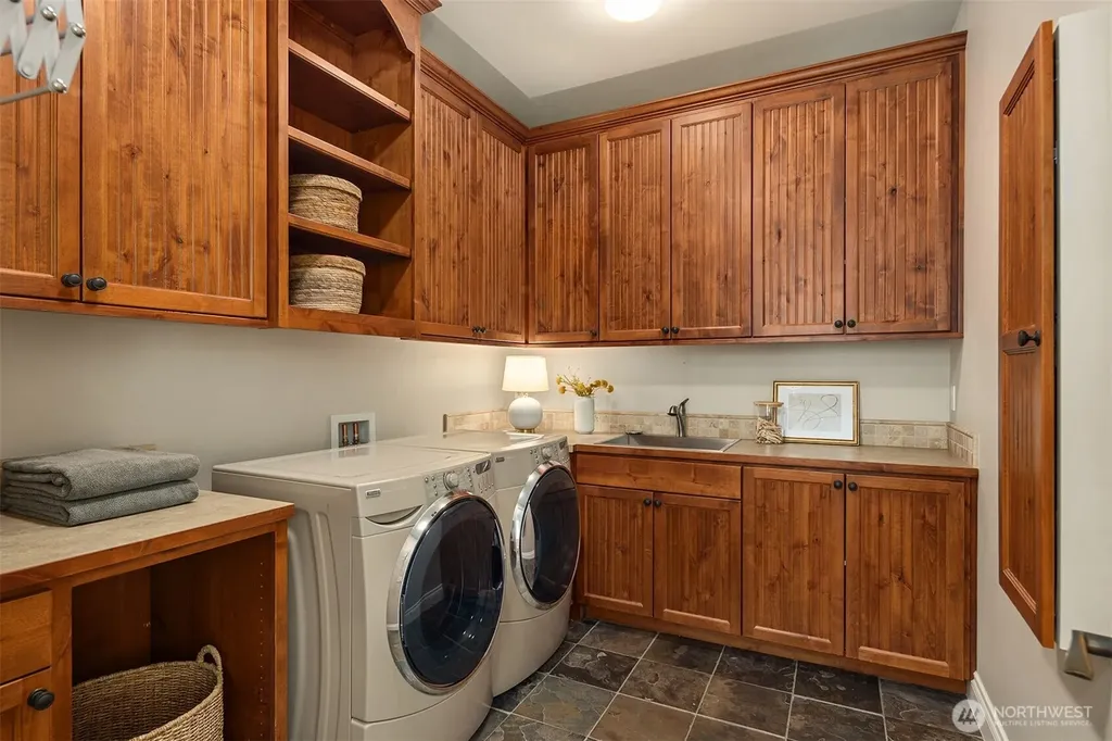 12426 205th Place NE Woodinville WA 98077