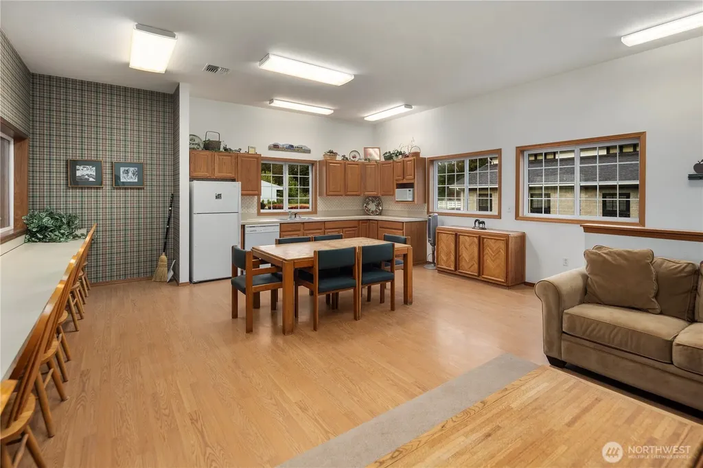 6504 44th Avenue NE Olympia WA 98516