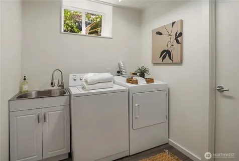 4055 SW Holgate Street Seattle WA 98116