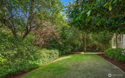 4055 SW Holgate Street Seattle WA 98116