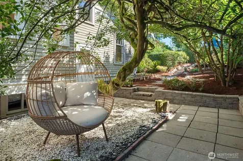 4055 SW Holgate Street Seattle WA 98116