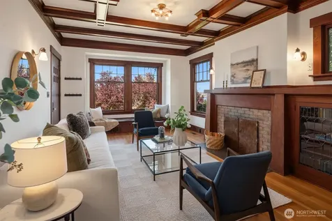 4055 SW Holgate Street Seattle WA 98116