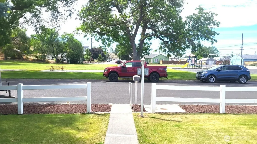 268 Park Pl SE Ephrata WA 98823