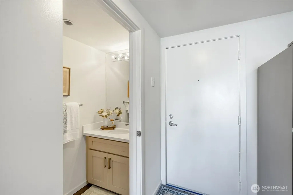 425 Vine Street Seattle WA 98121