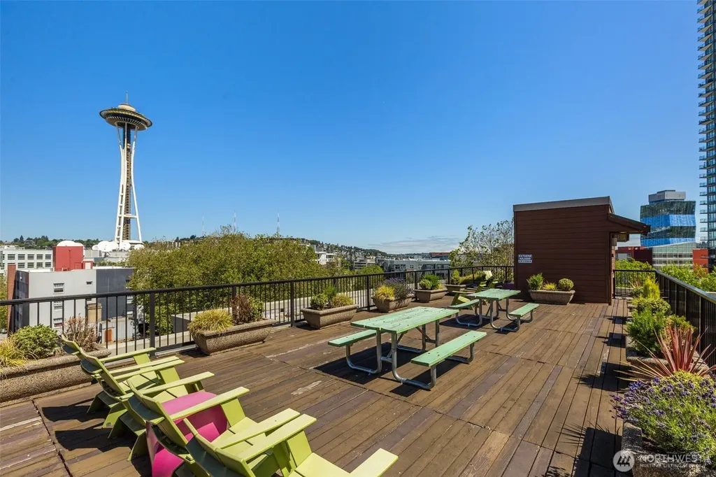 425 Vine Street Seattle WA 98121