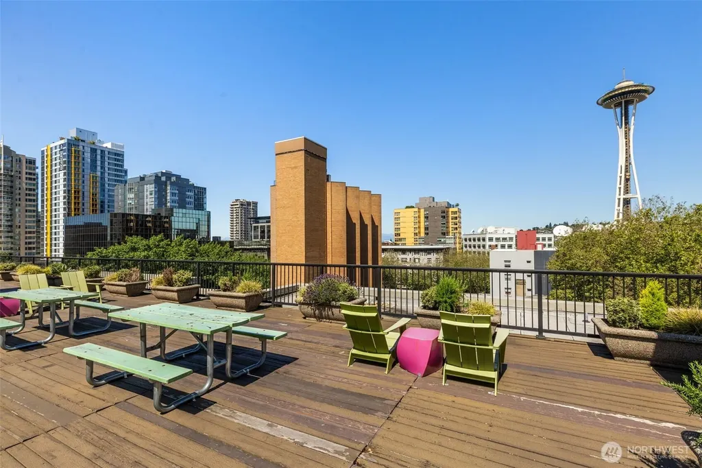 425 Vine Street Seattle WA 98121