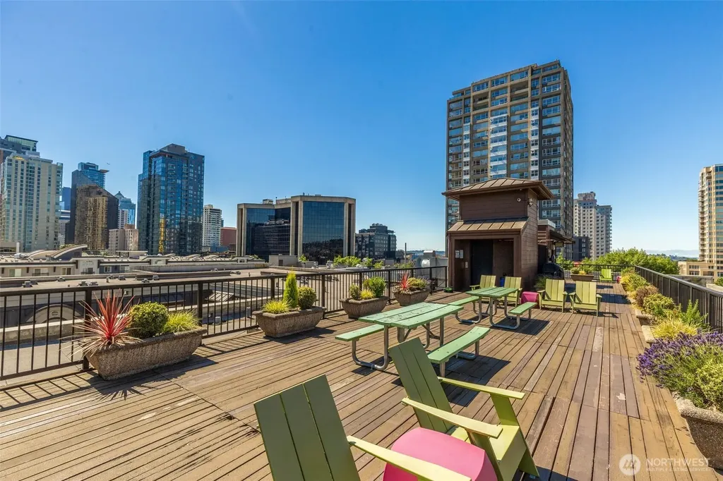 425 Vine Street Seattle WA 98121