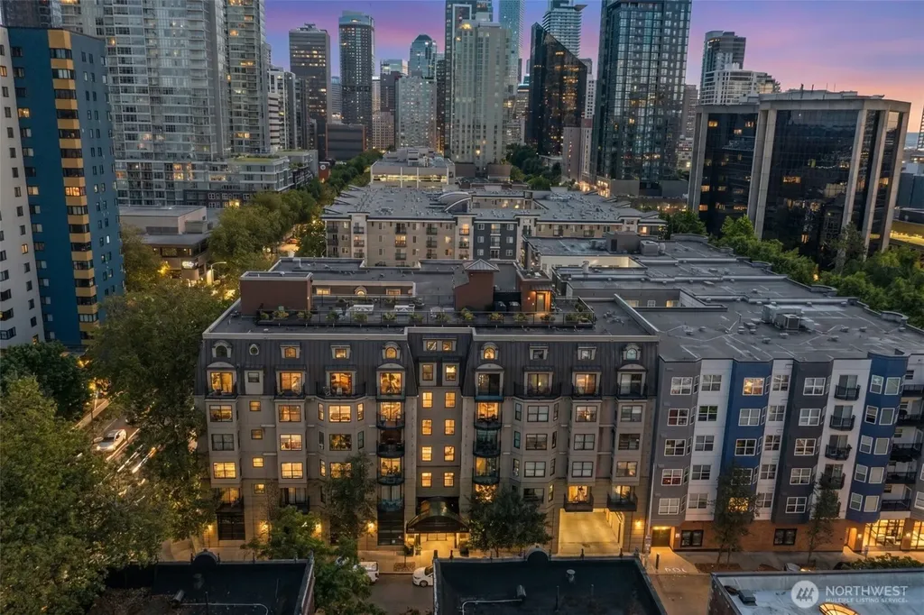 425 Vine Street Seattle WA 98121