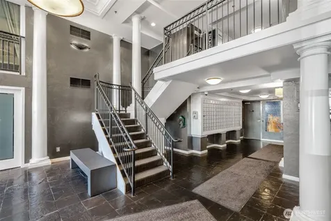 425 Vine Street Seattle WA 98121