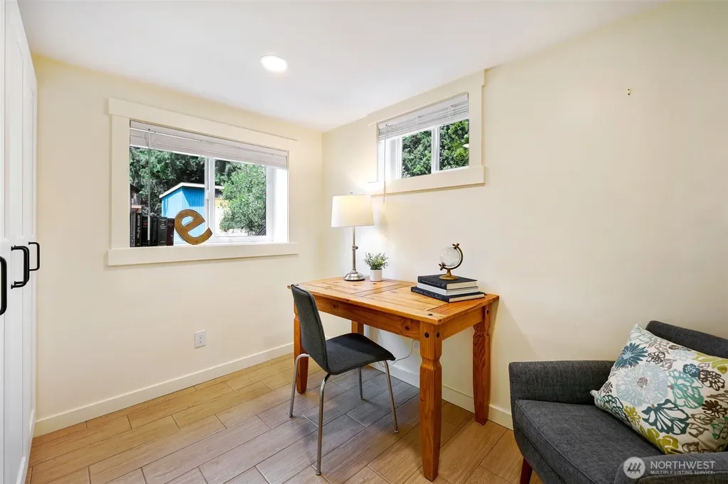 11527 39th Avenue NE Seattle WA 98125