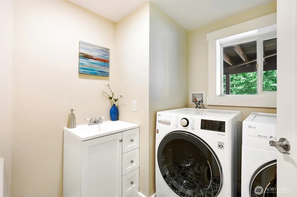 11527 39th Avenue NE Seattle WA 98125