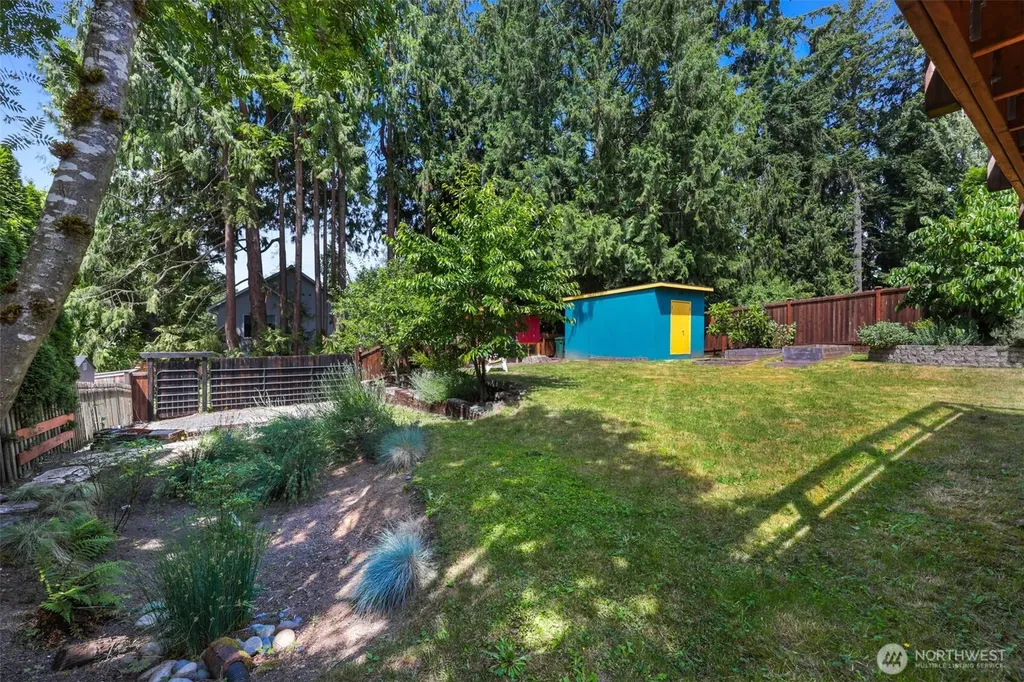 11527 39th Avenue NE Seattle WA 98125