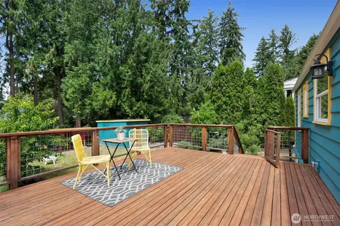 11527 39th Avenue NE Seattle WA 98125
