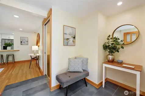 11527 39th Avenue NE Seattle WA 98125