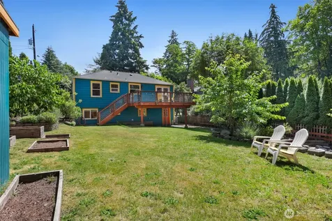 11527 39th Avenue NE Seattle WA 98125