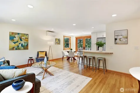 11527 39th Avenue NE Seattle WA 98125