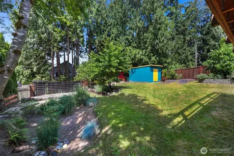11527 39th Avenue NE Seattle WA 98125