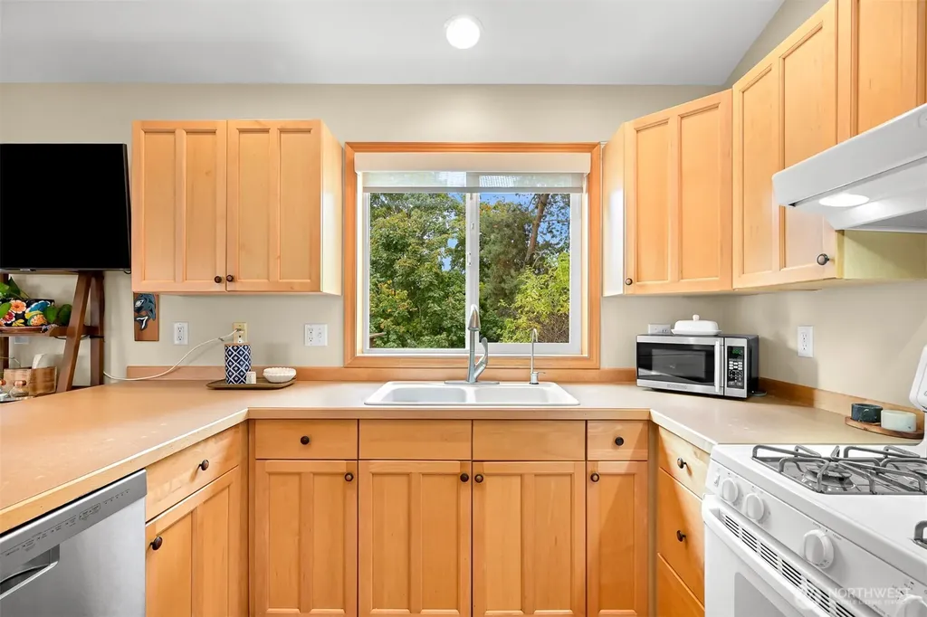 2412 W North Street Bellingham WA 98225