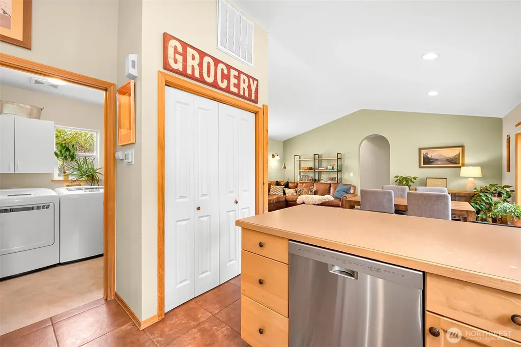 2412 W North Street Bellingham WA 98225