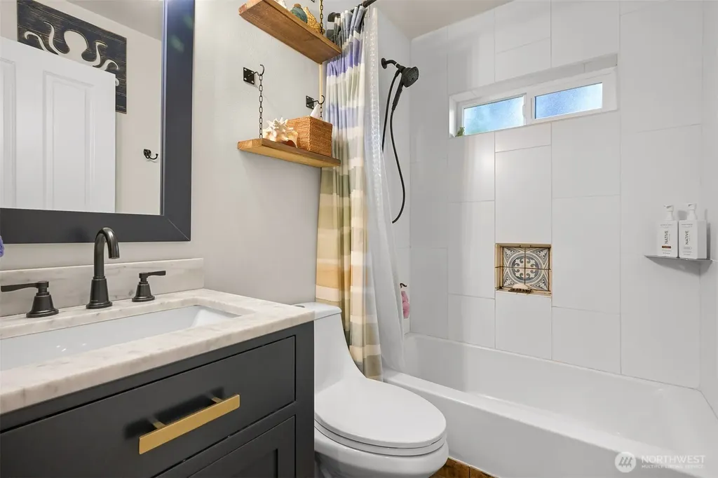 2412 W North Street Bellingham WA 98225