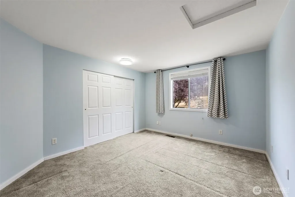 13372 122nd Place NE Kirkland WA 98034