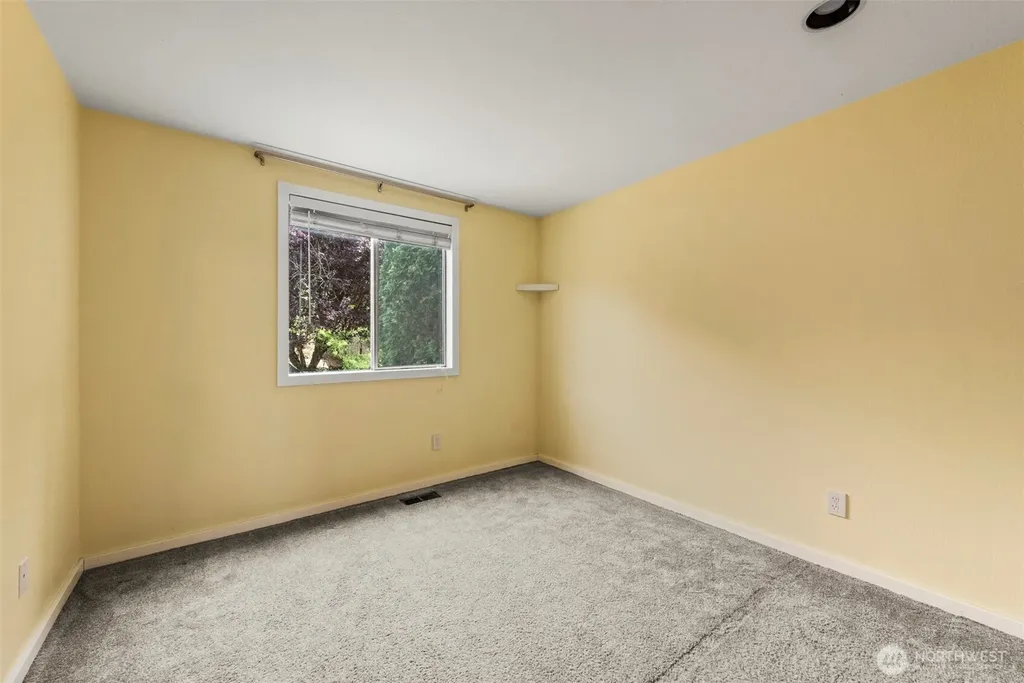 13372 122nd Place NE Kirkland WA 98034