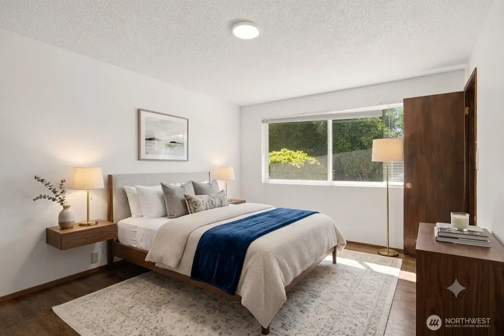 26607 Manchester Court Kent WA 98032