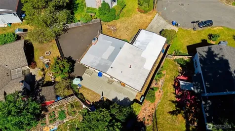 26607 Manchester Court Kent WA 98032