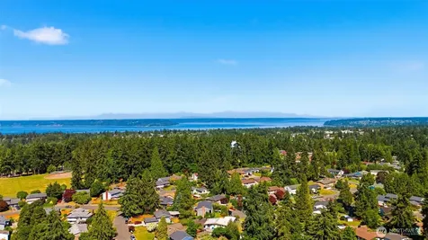 26607 Manchester Court Kent WA 98032