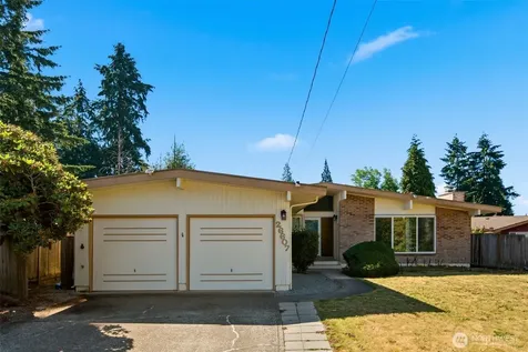 26607 Manchester Court Kent WA 98032