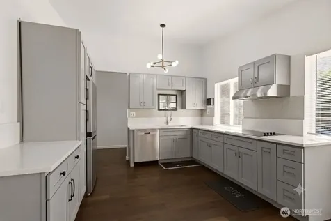 26607 Manchester Court Kent WA 98032
