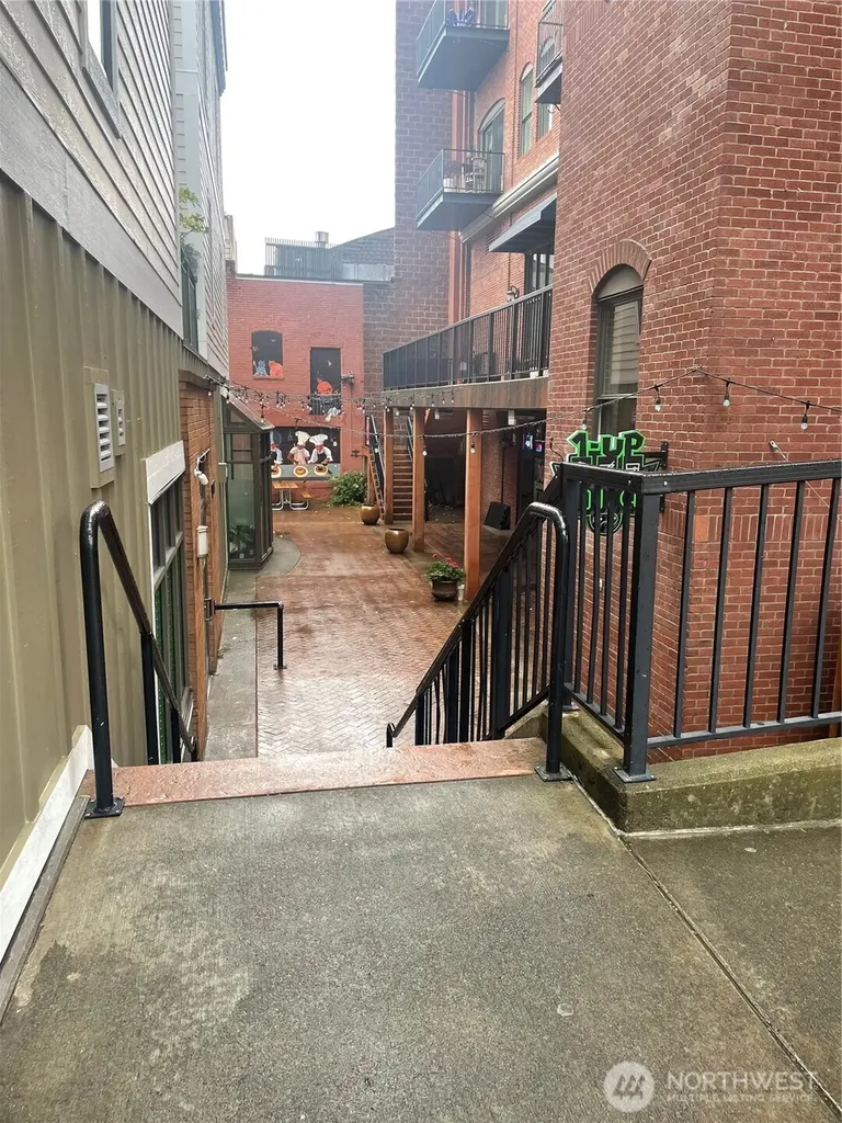 1101 Mckenzie Avenue Bellingham WA 98225