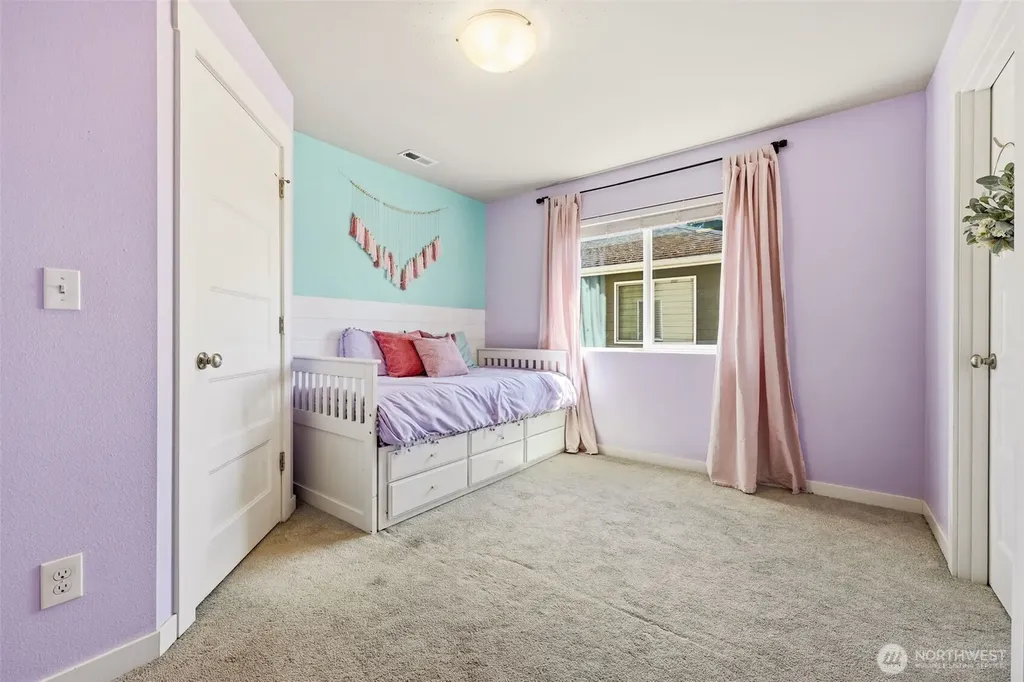 6627 S Ferdinand Street Tacoma WA 98409