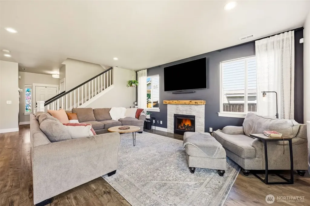 6627 S Ferdinand Street Tacoma WA 98409
