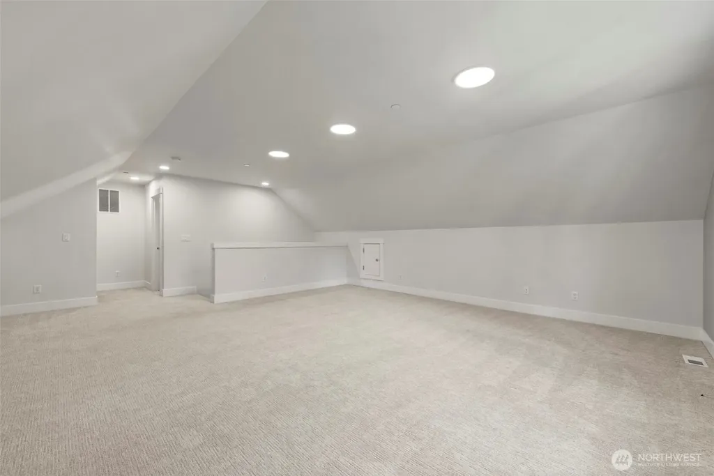 9509 186th Court NE Redmond WA 98052