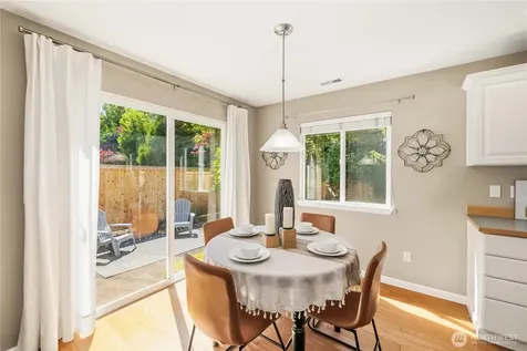 23511 SE 243rd Place Maple Valley WA 98038