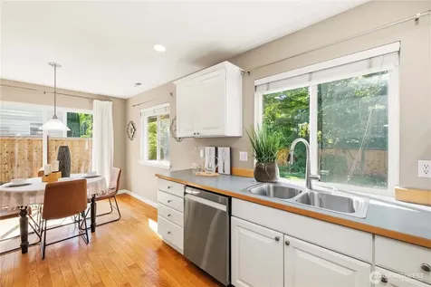 23511 SE 243rd Place Maple Valley WA 98038