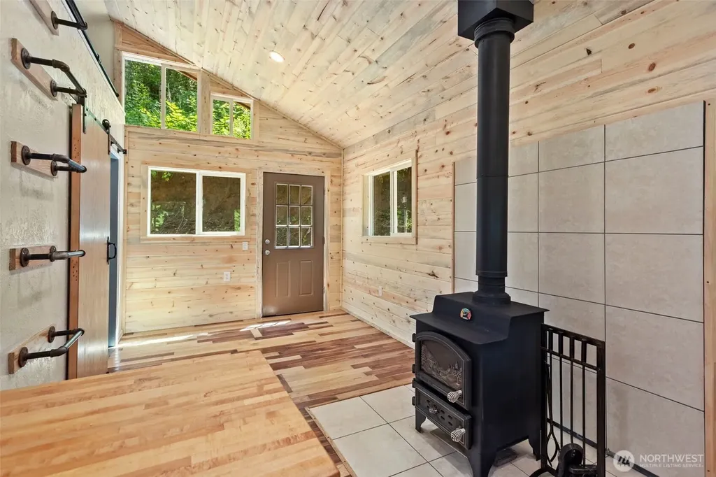 19005 NE Buncombe Hollow Road Woodland WA 98674