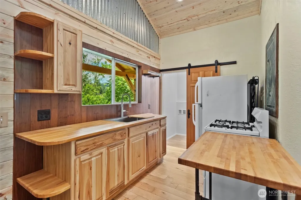 19005 NE Buncombe Hollow Road Woodland WA 98674