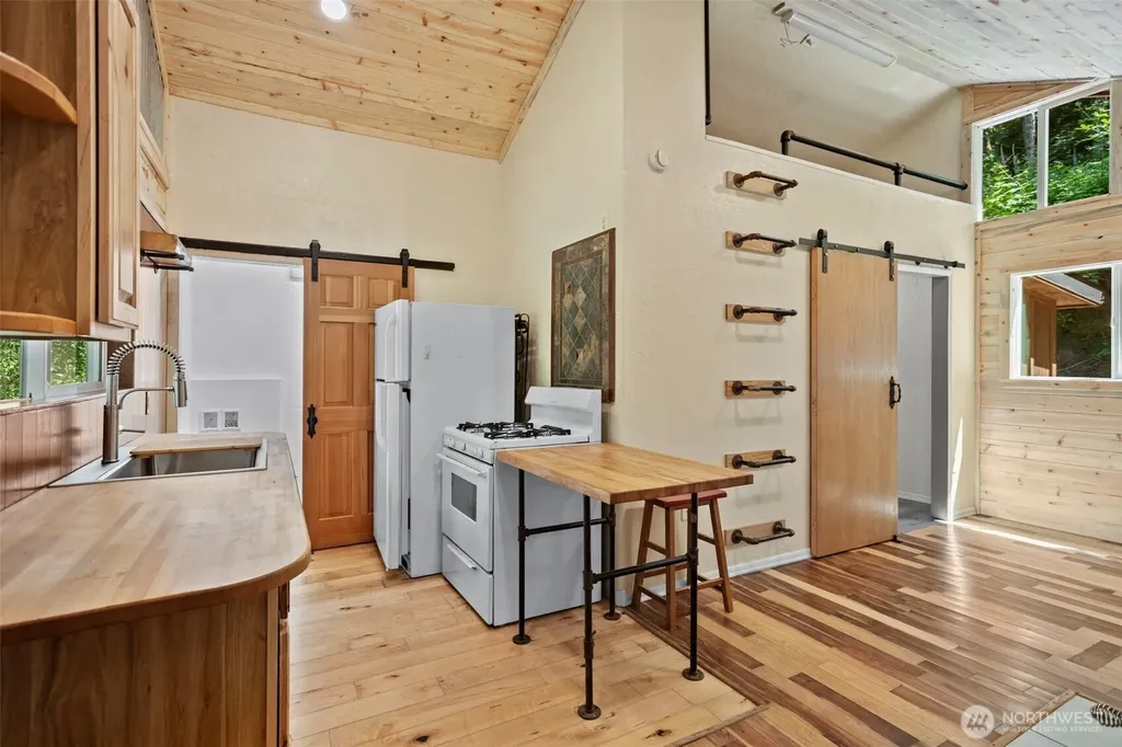 19005 NE Buncombe Hollow Road Woodland WA 98674