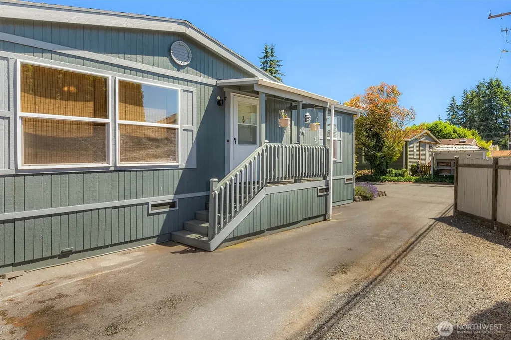9931 18th Avenue W Everett WA 98204