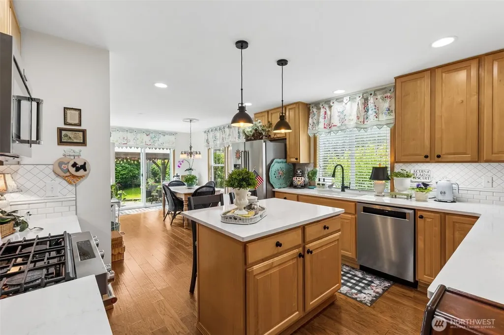 2947 Mcneil Street Dupont WA 98327