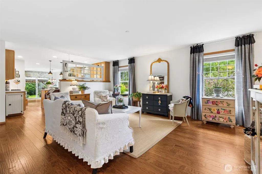 2947 Mcneil Street Dupont WA 98327