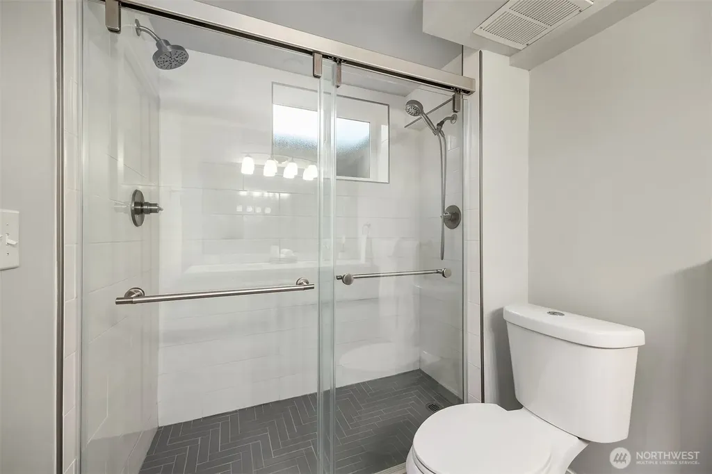 811 Grant Avenue S Renton WA 98057