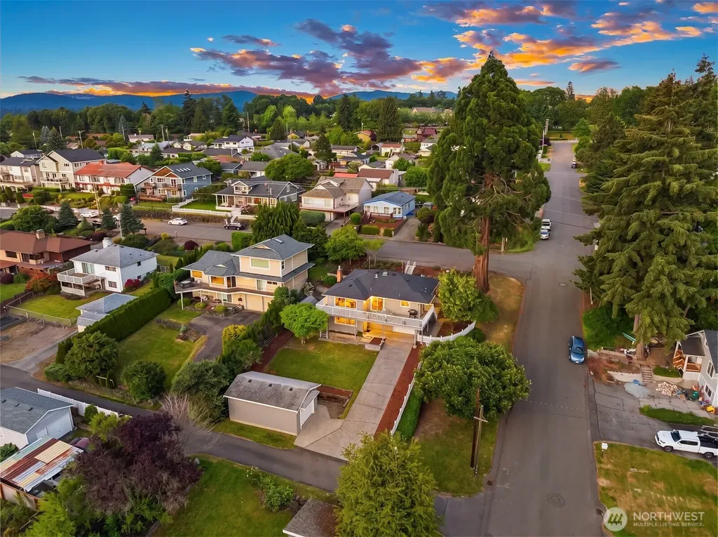 811 Grant Avenue S Renton WA 98057