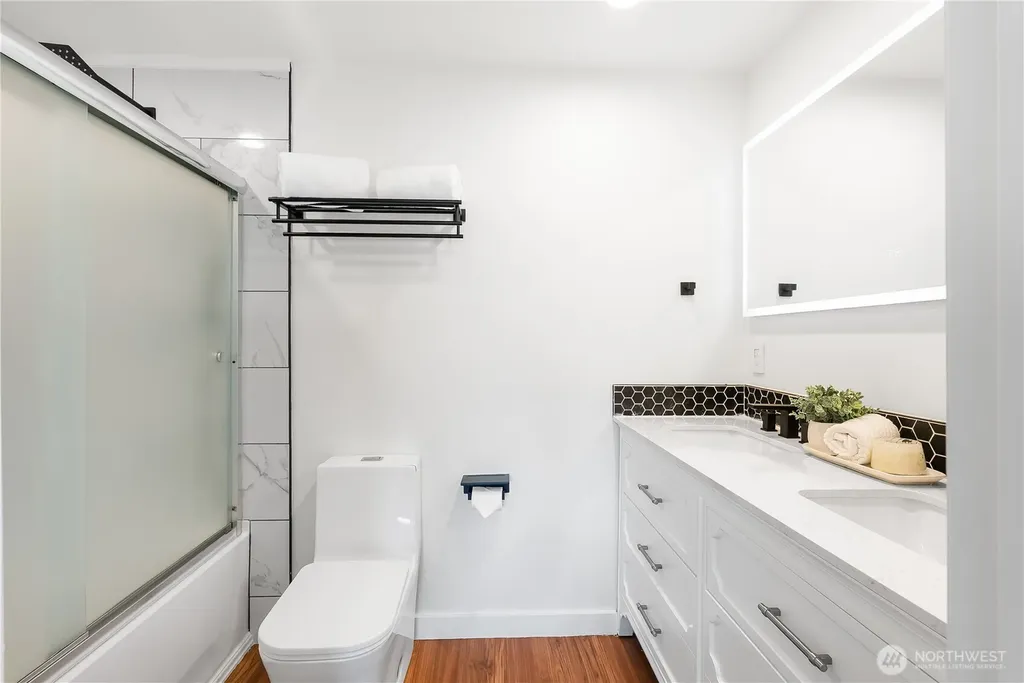 1422 Greenville Drive Bellingham WA 98226