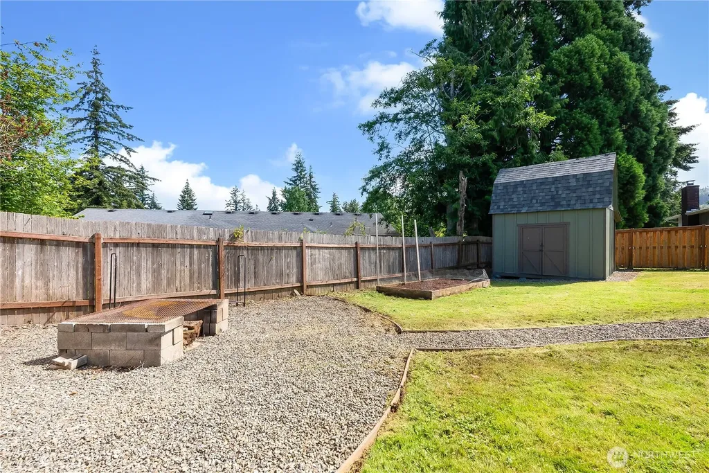 1422 Greenville Drive Bellingham WA 98226