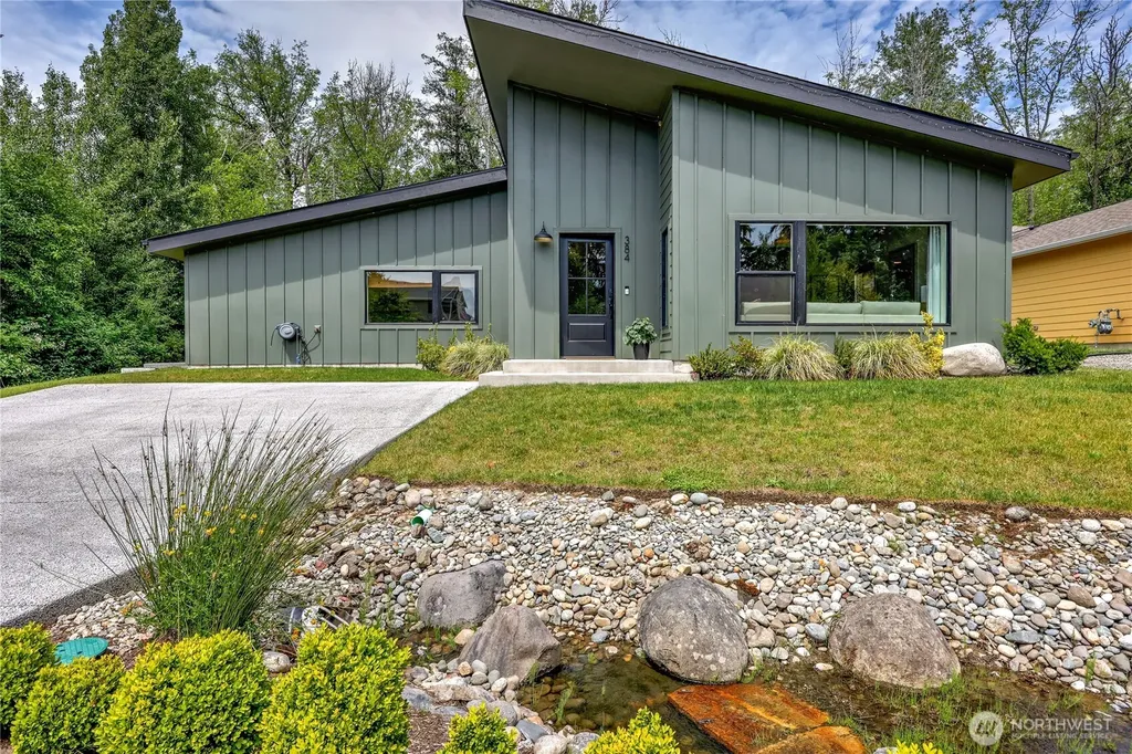 384 Ruth Lane Bremerton WA 98310
